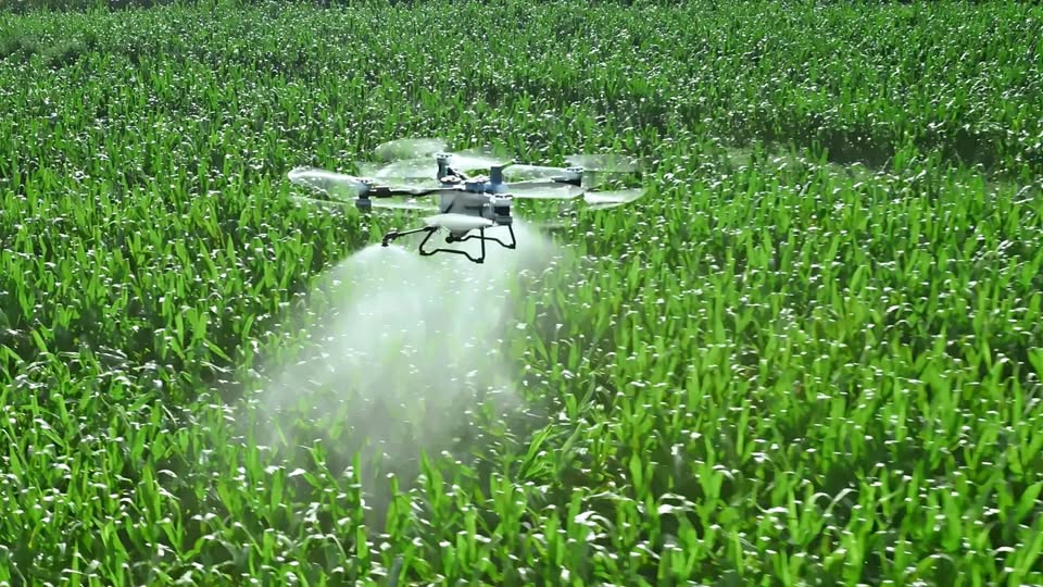DJI T100 Agras Drone Sprayer Pertanian Modern