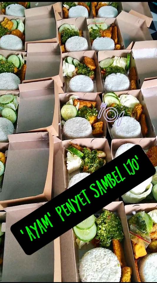 Di Jual Ayam penyet sambel Ijo