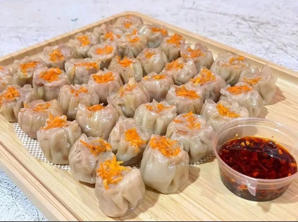 Dimsum gurih, enak, ekonomis, dan yg pasti halalan thoyban..