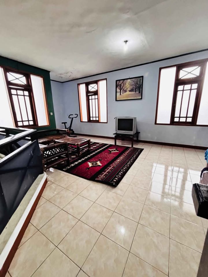 Rekomendasi Nih Villa Lokasi Di Cipanas Puncak, Cocok Buat keluarga Atau Pun Teman Teman Kuliah & Kerja.
