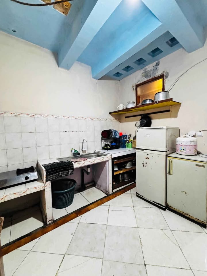 Rekomendasi Nih Villa Lokasi Di Cipanas Puncak, Cocok Buat keluarga Atau Pun Teman Teman Kuliah & Kerja.