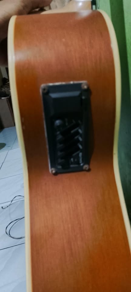 Dijual Gitar Bass Akustik Merek JGS