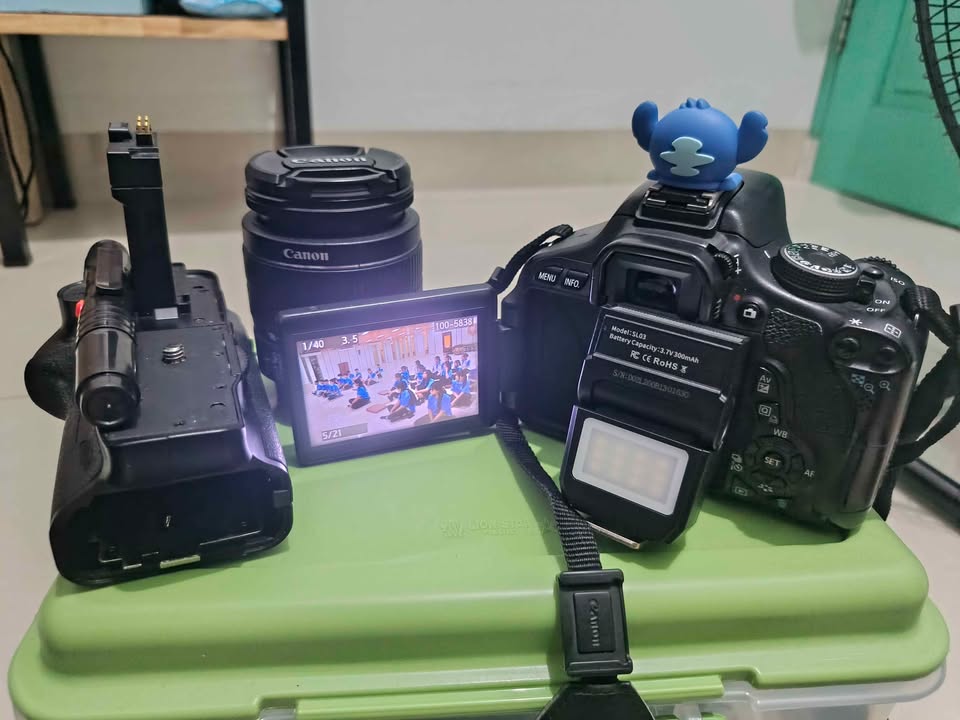 Di Jual Camera Canon 600D