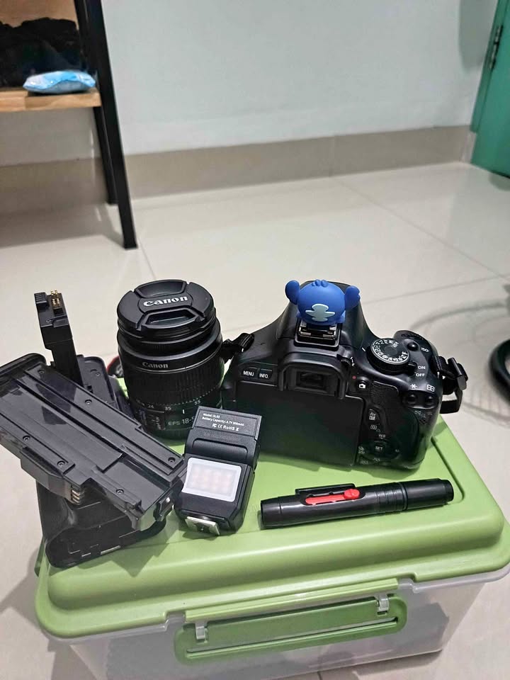 Di Jual Camera Canon 600D