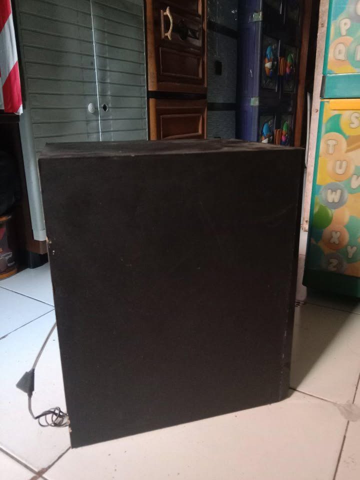 Speker + subwoofer + SONY