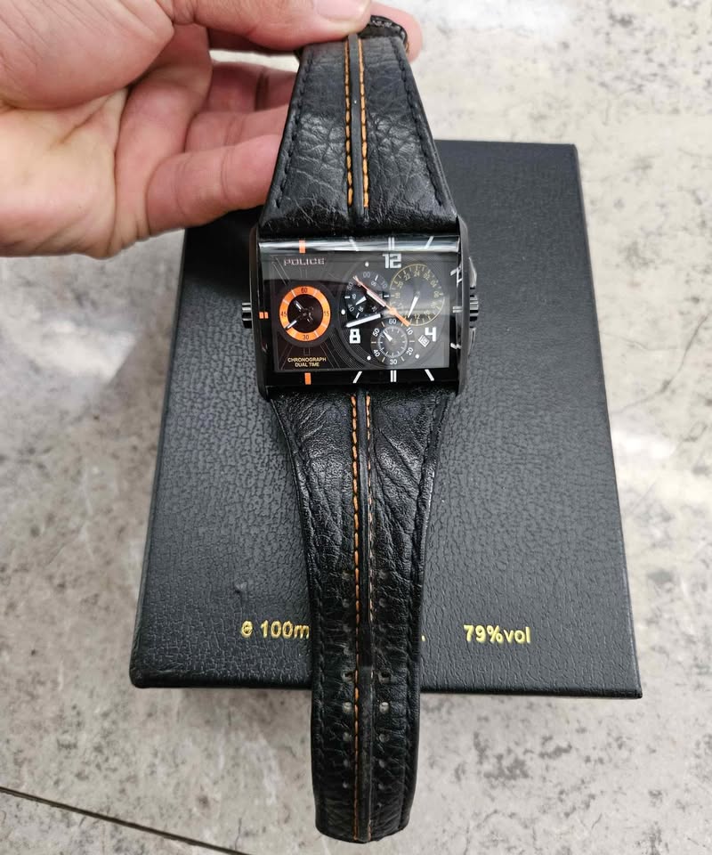 Jam Tangan Pria merk Police
