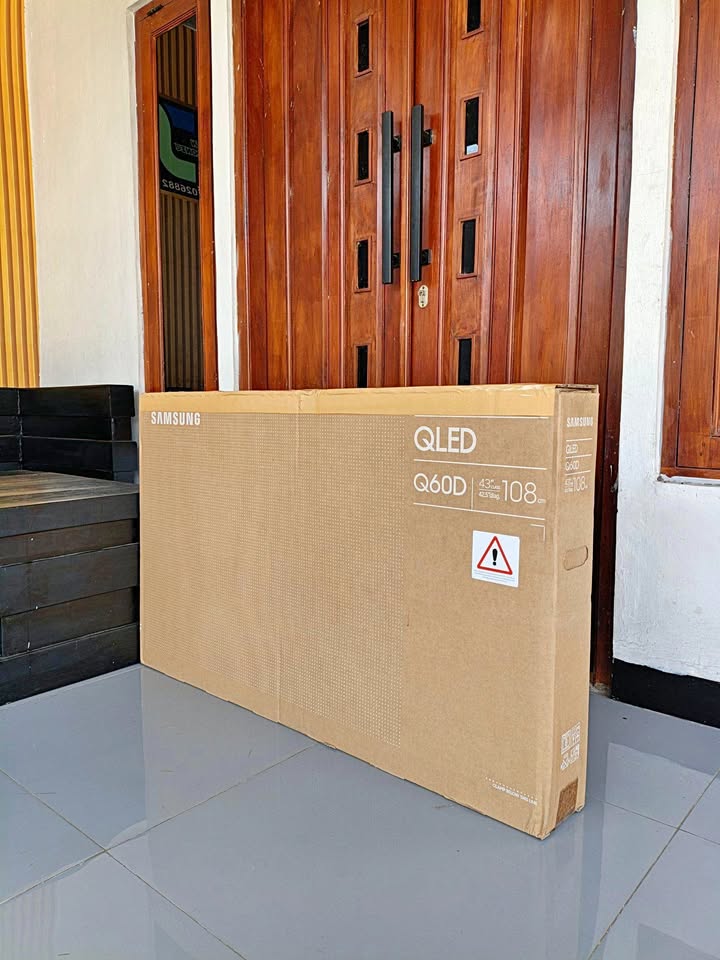 QLED Samsung 43″ UHD 4k murah