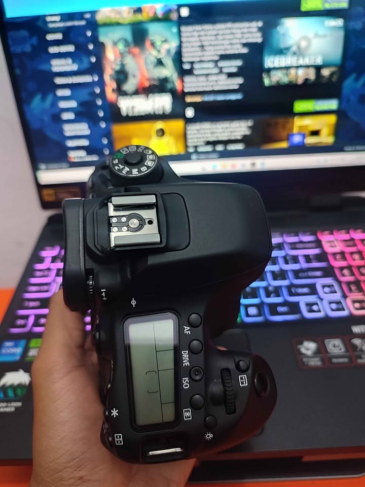Di Jual Kamera Canon EOS 80D