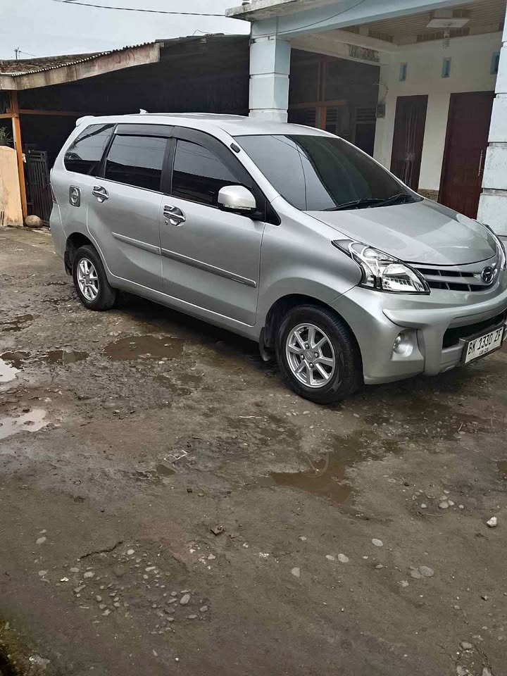 Di Jual 2013 Daihatsu Xenia
