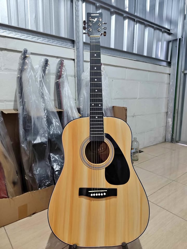 Gitar Akustik Yamaha F310 Custom