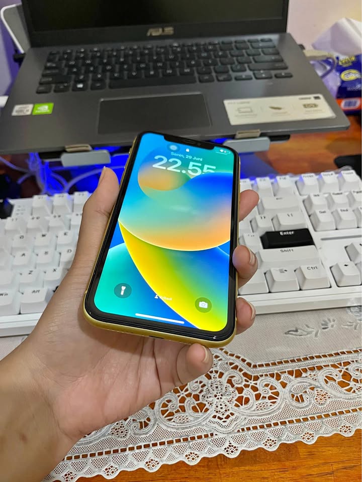 Iphone 11 128gb mulus lancar terawat