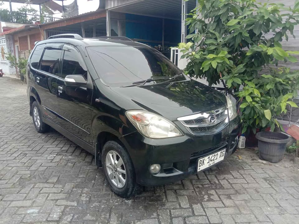 2008 Daihatsu xenia li sporty