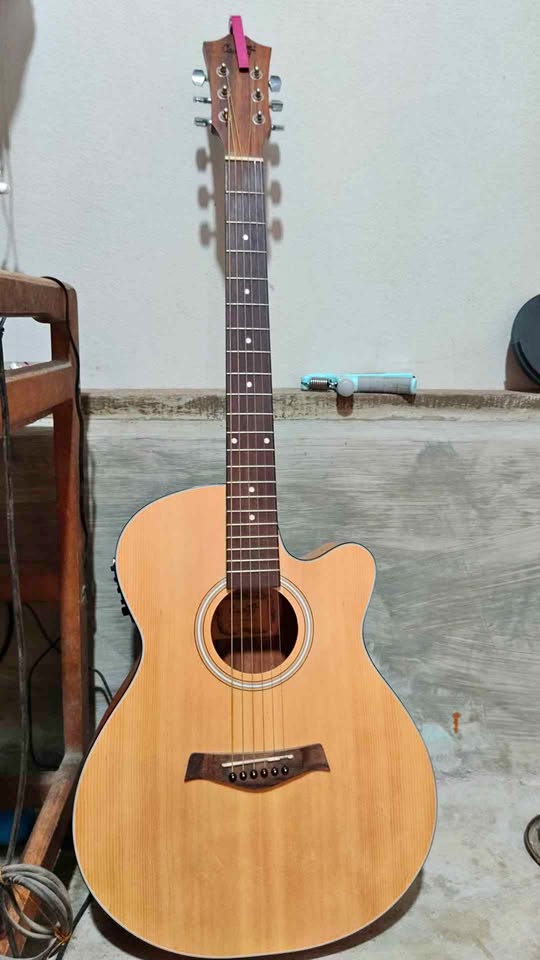 Dijual gitar cowboy sleam gwc 235 Na