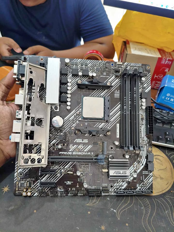 Ryzen 5 5600 Asus Prime B450M