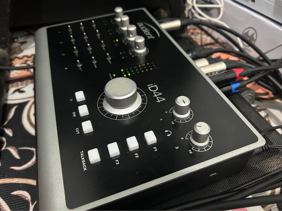 Audient iD44 USB Audio Interface 20in/24out High Performance Studio Gear