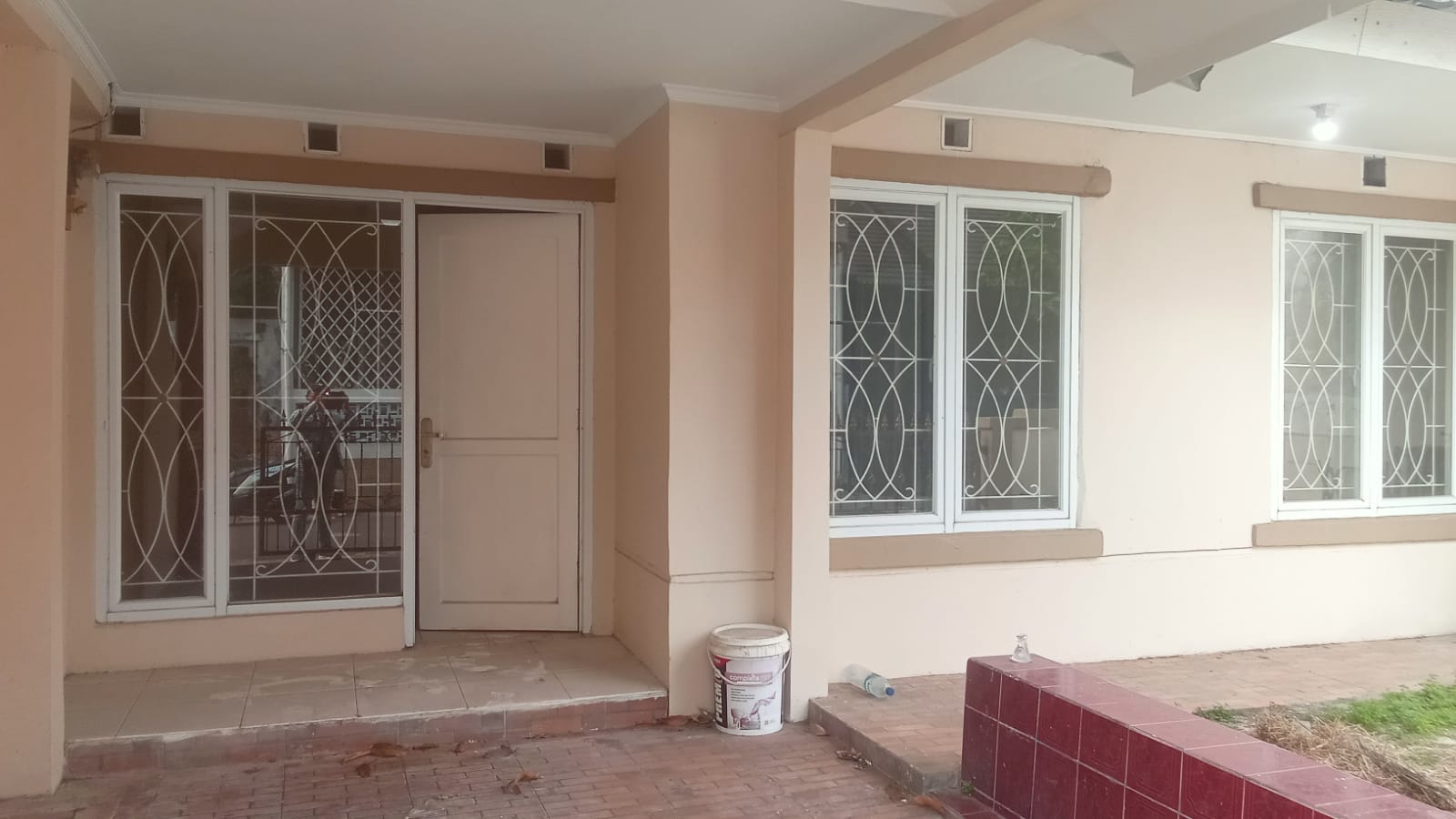 DIJUAL RUMAH SIAP HUNI – HARGA MENARIK!