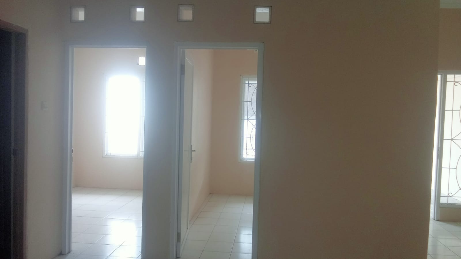 DIJUAL RUMAH SIAP HUNI – HARGA MENARIK!