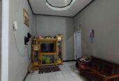 Rumah Beserta Sawah Dengan Panorama Alam Yang Indah