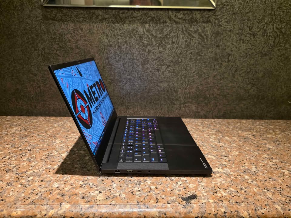 Razer Blade 14. Ryzen 9 5900HX, RX 6600M 8gb, RAM 16gb, SSD 1Tb, Full HD 144hz. ROG, Legion, Omen