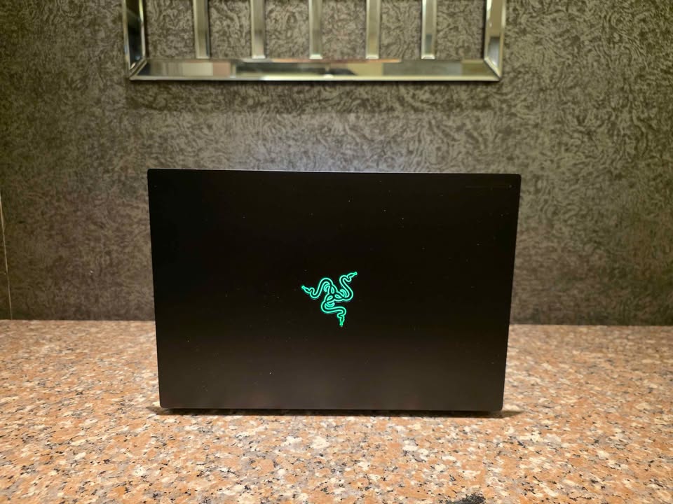 Razer Blade 14. Ryzen 9 5900HX, RX 6600M 8gb, RAM 16gb, SSD 1Tb, Full HD 144hz. ROG, Legion, Omen