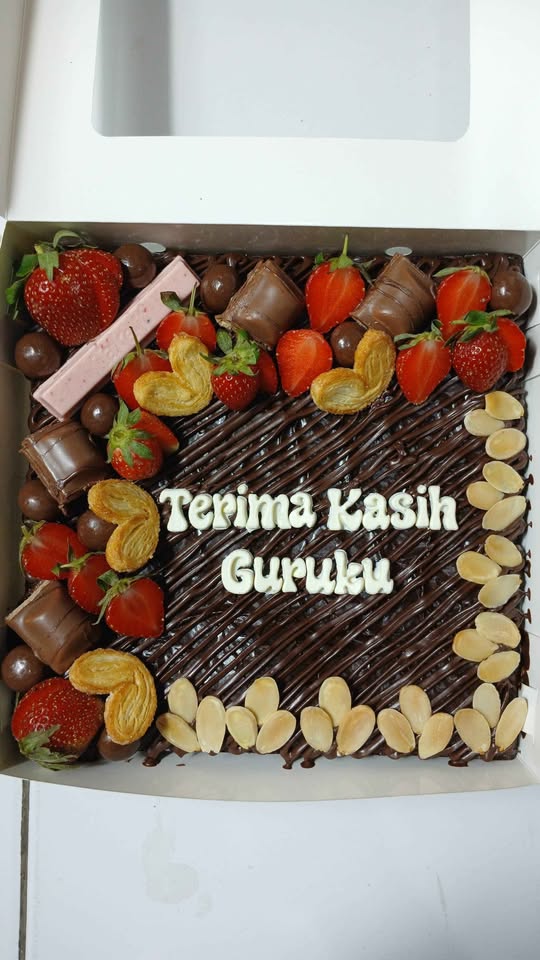 Fudgy Brownies, Chiffon Cake, Banana Bread, Soft Cookies