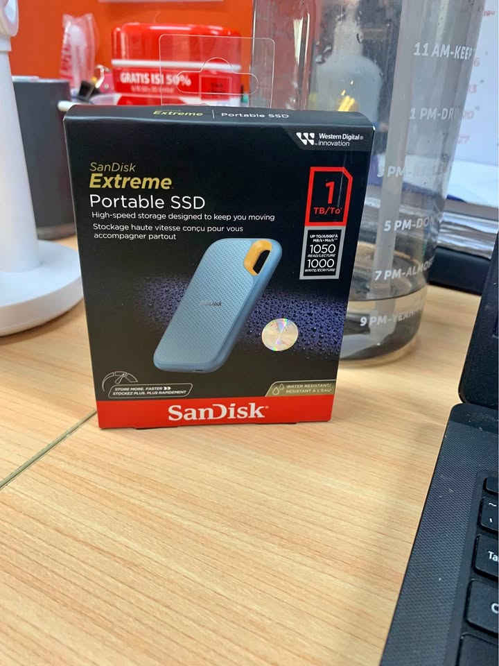 Sandisk exstreme portable ssd exsternal penyimpanan 1TB baru dan belum pernah dipakai