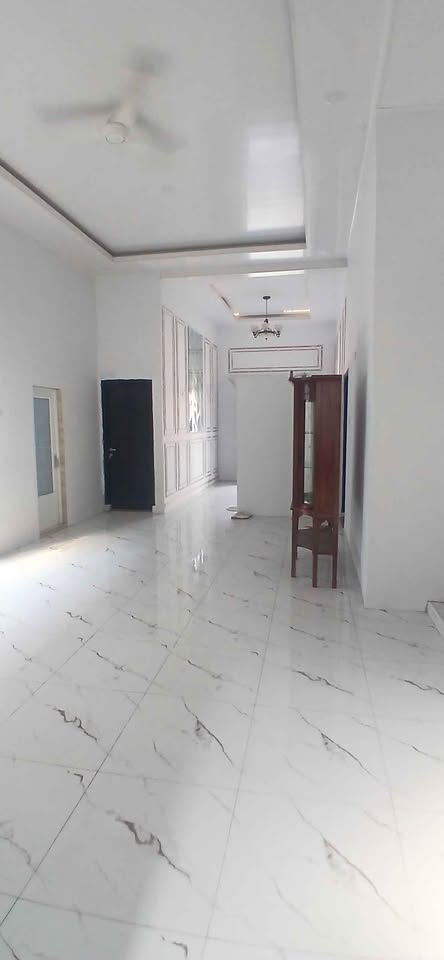 Di Jual 4 KT 3 KM – Rumah