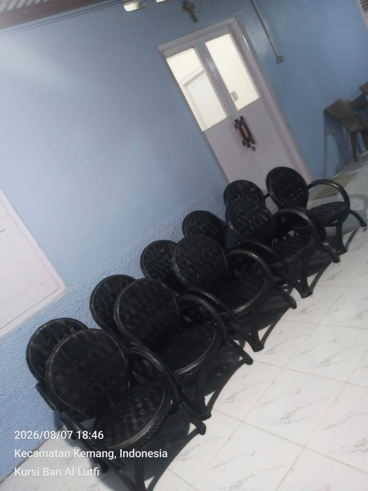 Di jual kursi pemancingan dari Ban