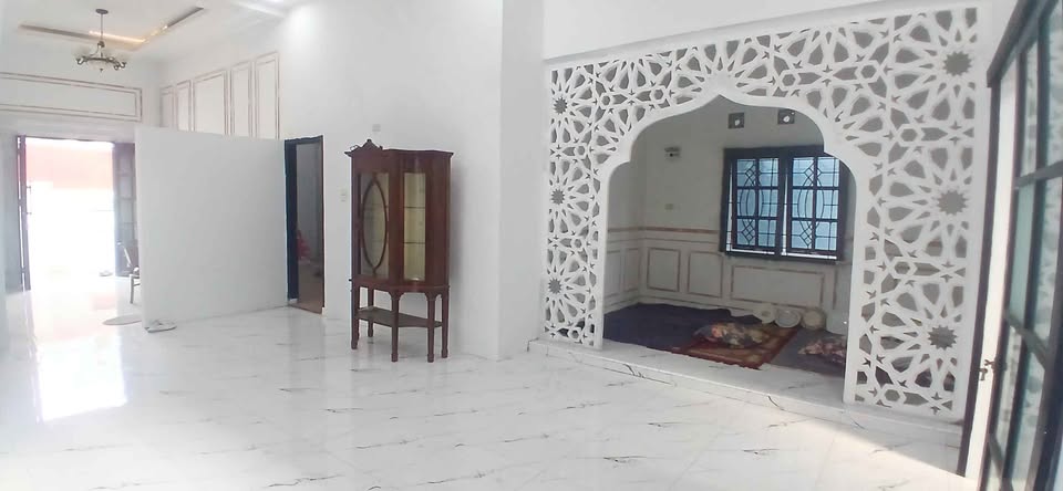 Di Jual 4 KT 3 KM – Rumah
