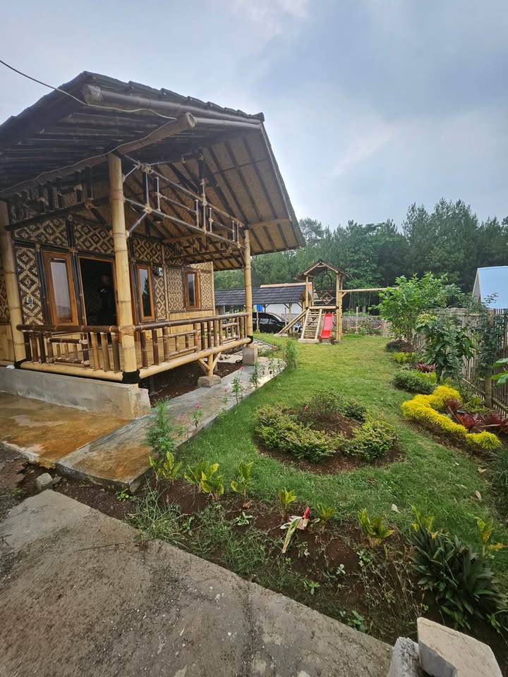 Dijual Villa Saung Banjaran Bandung Suasa Sejuk Asri