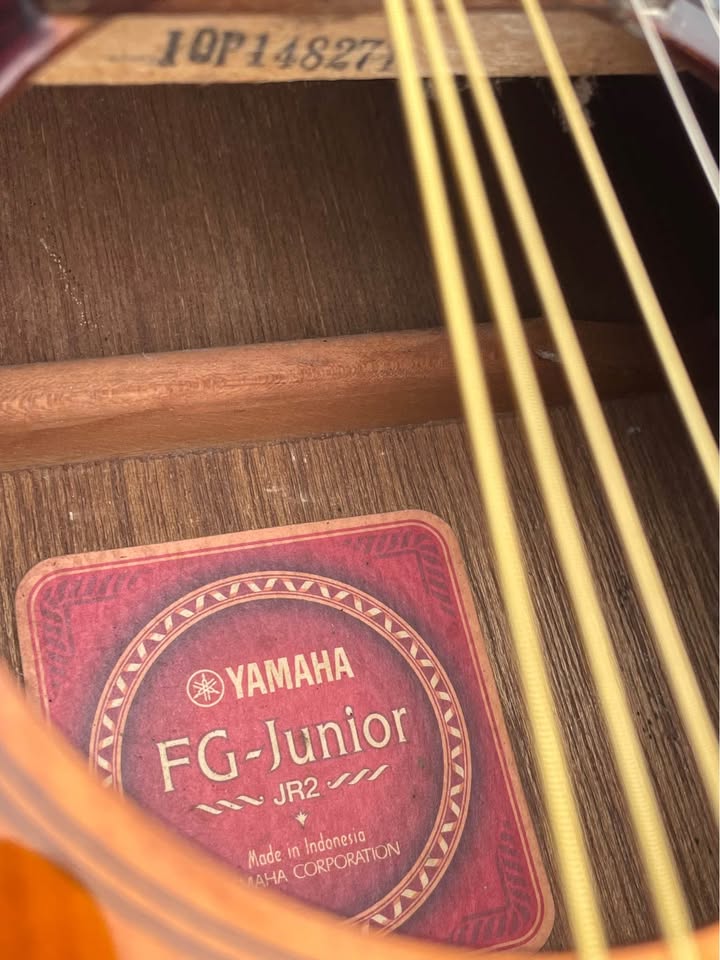 Yamaha FG JR 2 Gitar Akustik 3/4