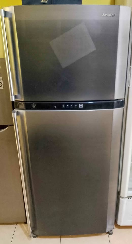 Kulkas 2 pintu jumbo SHARP