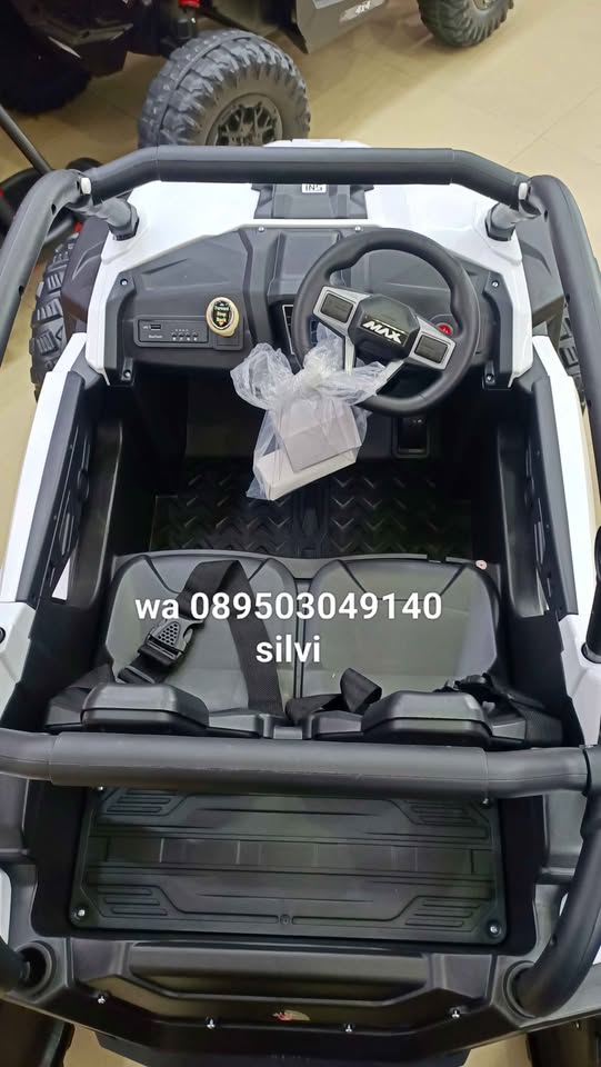 Mainan Mobilan Aki Jeep Anak Ban Karet