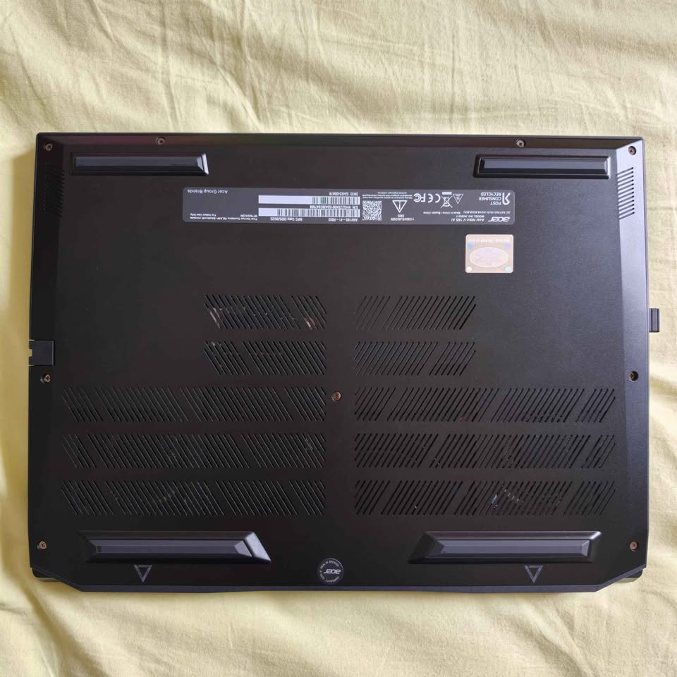 Laptop Acer Nitro V 16 S AI RTX 5050