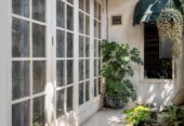 Dijual Rumah Hunian Premium Halaman Luas Sangat Terawat !!Luas tanah 400 an