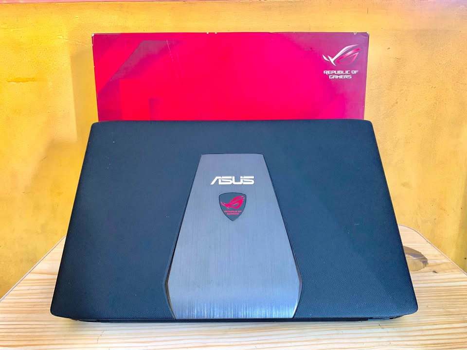 Laptop Gaming Desain ASUS ROG GL552VX Core i7 6700HQ RAM 8GB SSD HDD NVIDIA GTX 950M 4GB