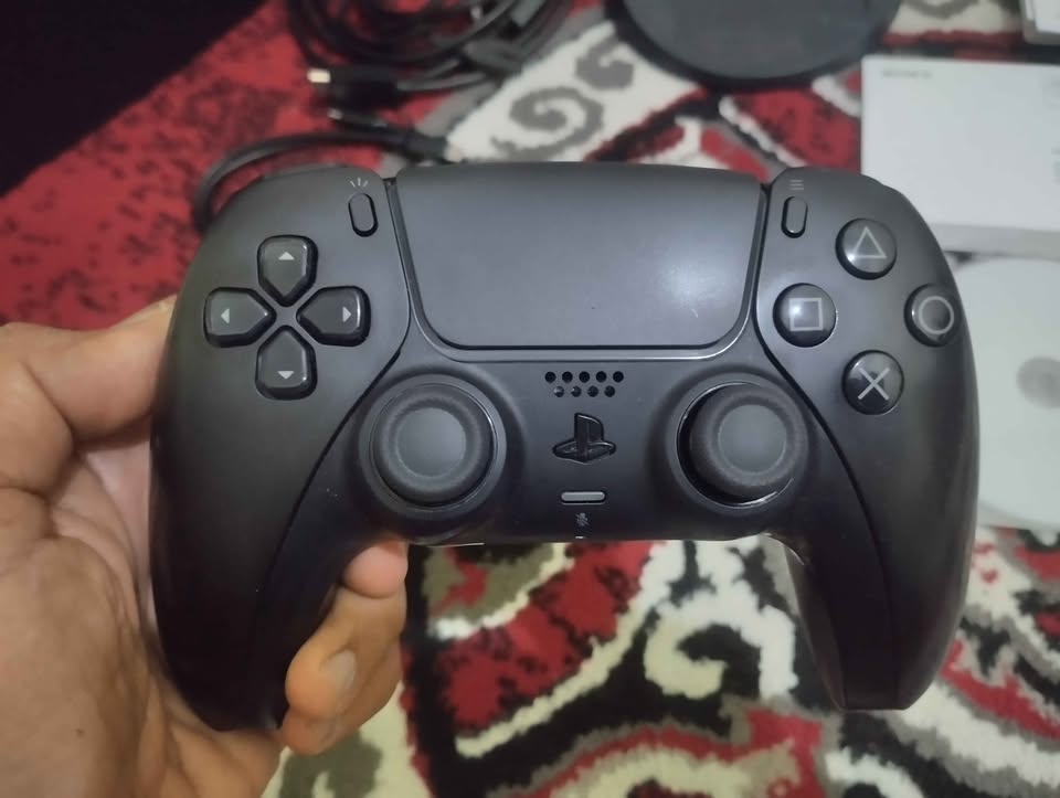 PS5 HEN FAT DISC HITAM SERI CFI-1218A EX INDO SANGAT MULUS