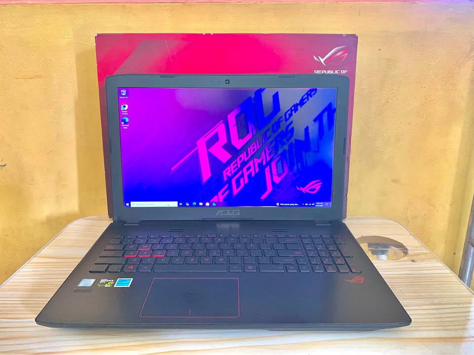 Laptop Gaming Desain ASUS ROG GL552VX Core i7 6700HQ RAM 8GB SSD HDD NVIDIA GTX 950M 4GB