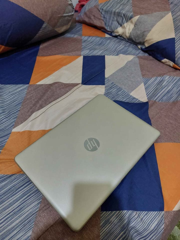 Laptop hp 14 intel core i3 gen 6 ram 8gb