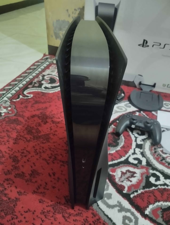 PS5 HEN FAT DISC HITAM SERI CFI-1218A EX INDO SANGAT MULUS