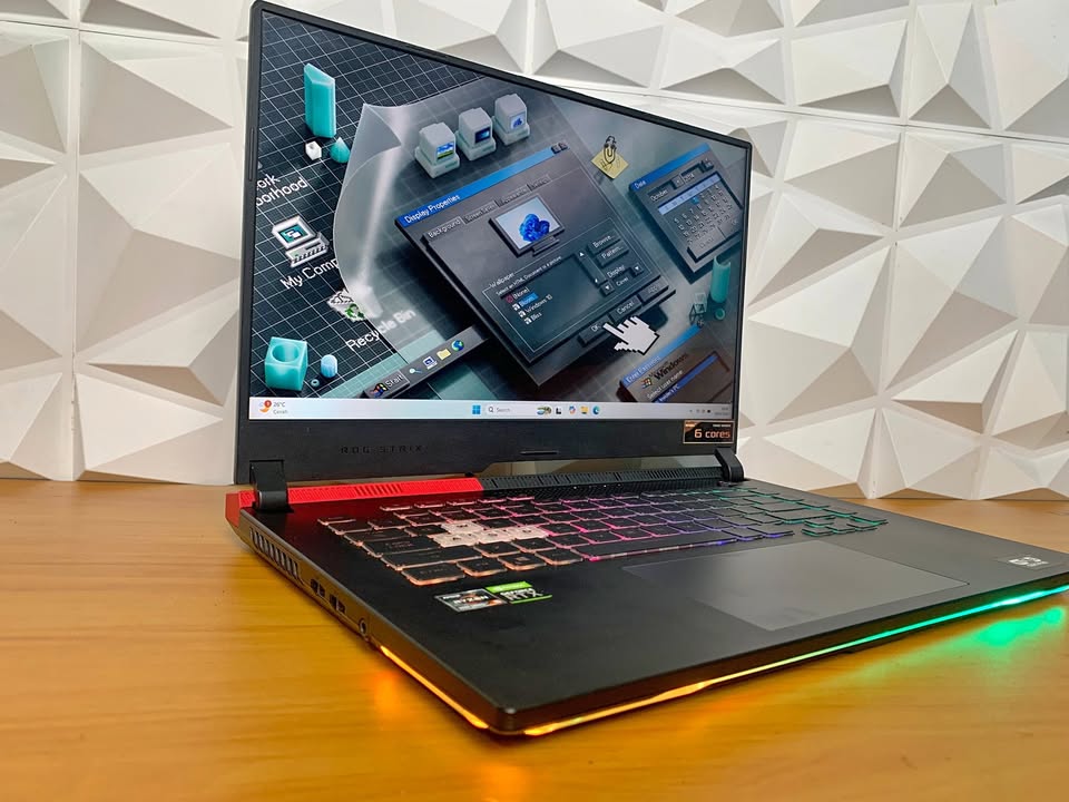 ASUS ROG STRIX G513QE | AMD Ryzen 5 5600H Nvidia RTX 3050 Ti SSD 512 GB
