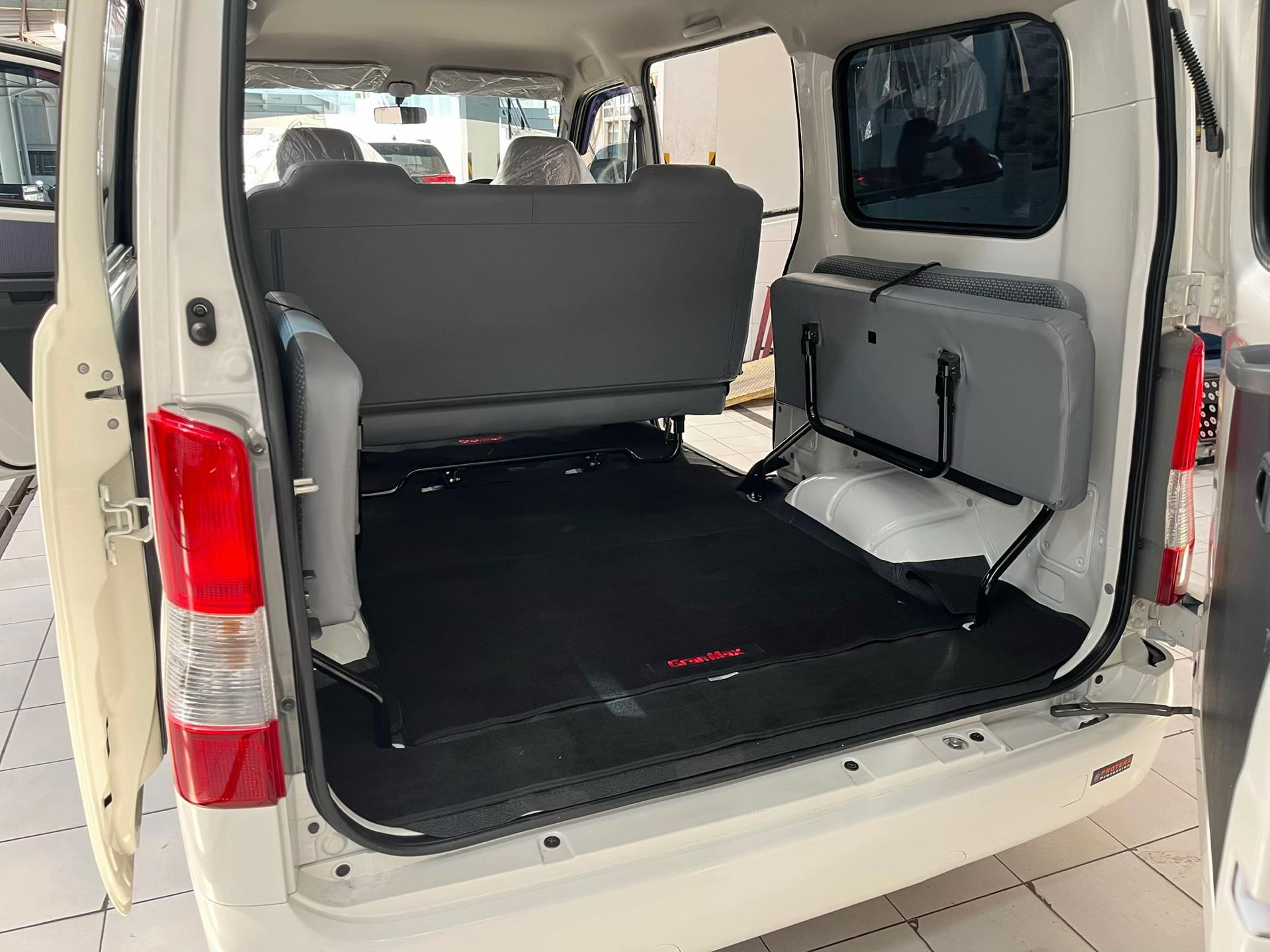 DAIHATSU GRAN MAX MINI BUS 1.5 PS