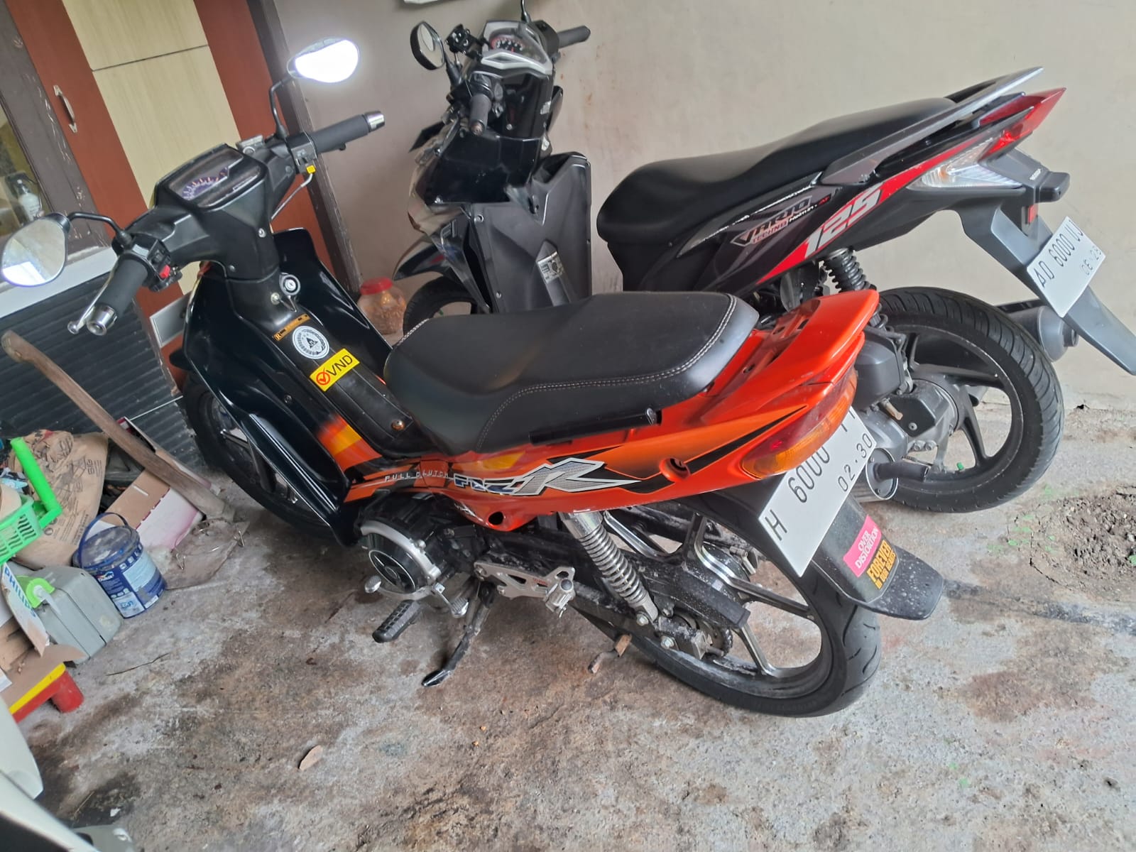 Dijual F1ZR tahun 2002, area Klaten, body dan mesin oke bisa cek langsung ke lokasi