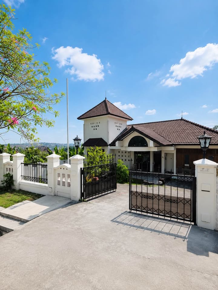 Tanah & Bangunan Tengah Kota Tumpang Raya Semarang View Kota Semarang