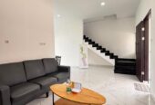 (FREE SEMUA BIAYA ALL IN DAN KITCHEN SET) Rumah mewah dan strategis di setia budi