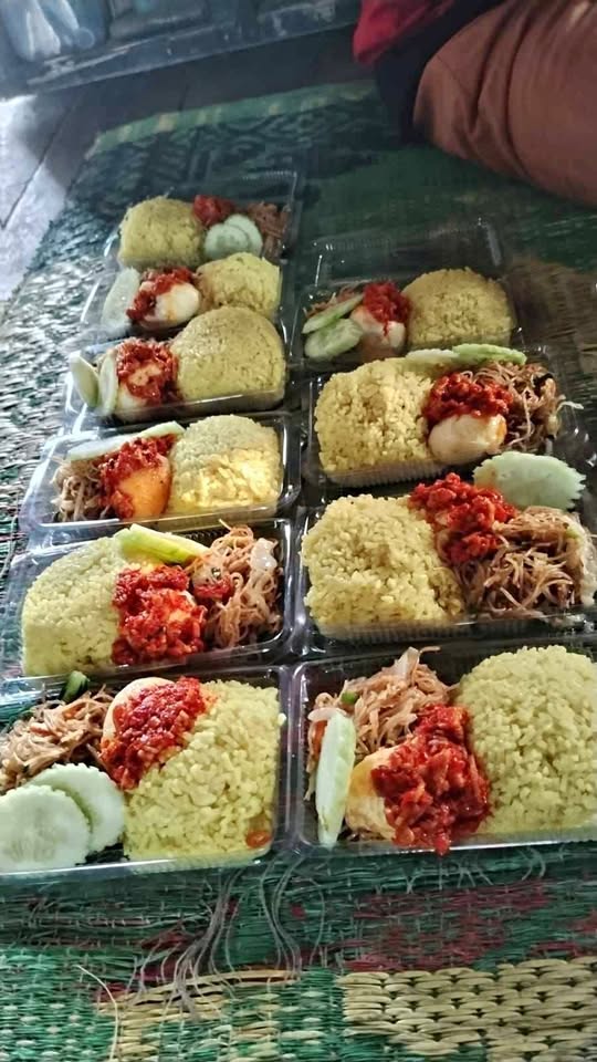 🍛 OPEN PO NASI KUNING* dengan doa dan cinta ♥️🍛 untuk acara syukuran, aqiqah, pengajian, dll