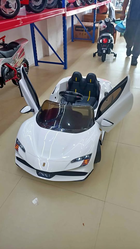 Mainan Mobil Aki Anak Lamborgini