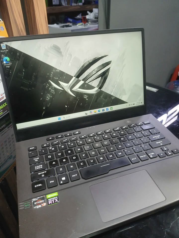 Laptop Asus Rog Ga401Q Ryzen 9 5900HS 8GB 512GB RTX 3050