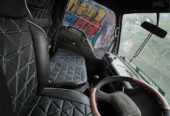 2011 Isuzu Isuzu Elf · Truck