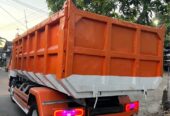 2011 Isuzu Isuzu Elf · Truck